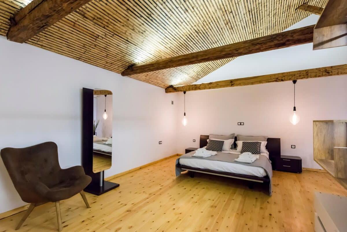 Aigli Seafront Loft-bespoke Design Gem