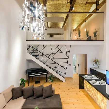 Willa Aigli Seafront Loft-Bespoke Design Gem Kalamata Zewnętrze zdjęcie